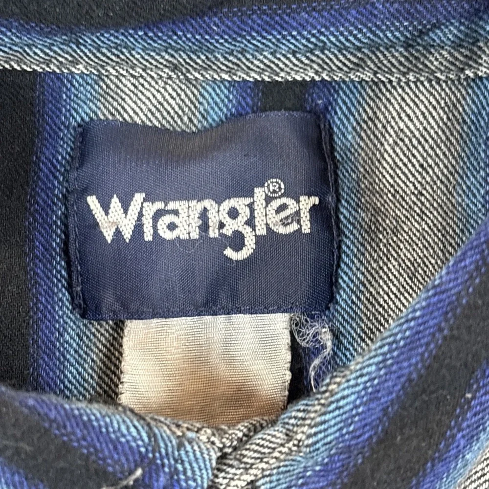 Wrangler Pearl Snap Flannel Shirt Mens M Long sleeve Pockets‎ Striped Western